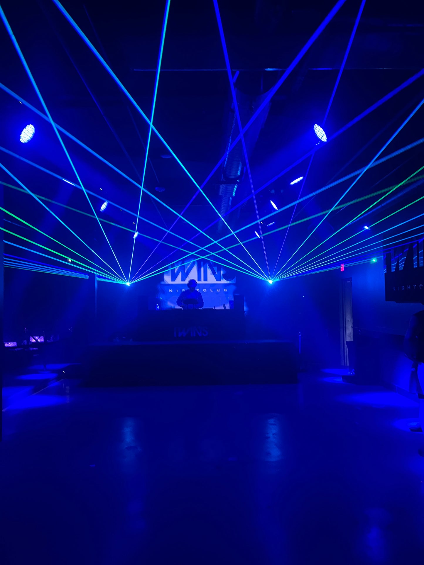 Light / Laser / Visual Operation(4 hours)